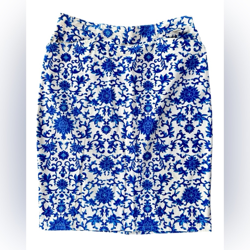 80’s-90’s Vintage ADRIENNE VITTADINI SPORT Blue and White Floral Cotton Skirt